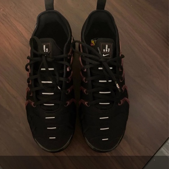 Nike Air Vapormax plus Black Noble Red - Picture 3 of 7